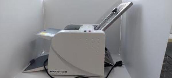 IDEAL Falzmaschine 8305, für DIN A4